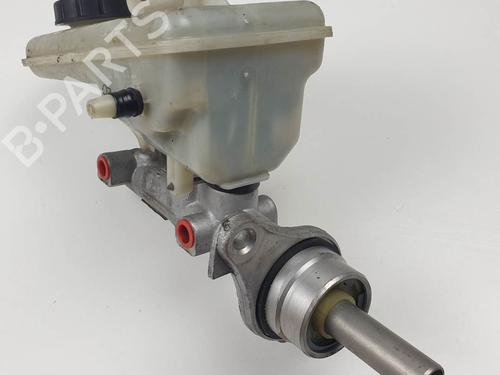 Used Brake master cylinder Brake master cylinder RENAULT TRAFIC II Bus (JL) 2.5 dCi 145 (JL0J) (146 hp) 27375204 27375204