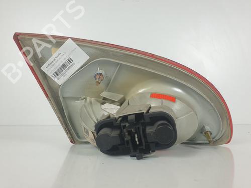 Achterlicht kofferdeksel achterklep rechts TOYOTA AVENSIS Estate (_T22_) 2.0 TD (CT220_) (90 hp) 23300202 | HALOGENO |