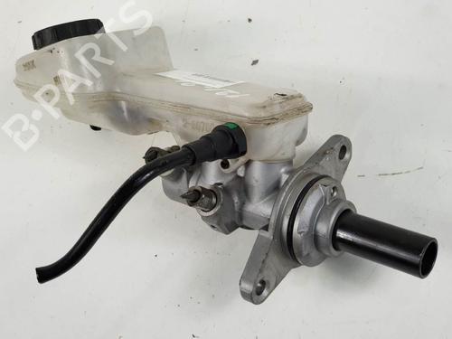 Used Brake master cylinder Brake master cylinder MAZDA 6 Estate (GJ, GL) 2.2 D (150 hp) 6944252 6944252