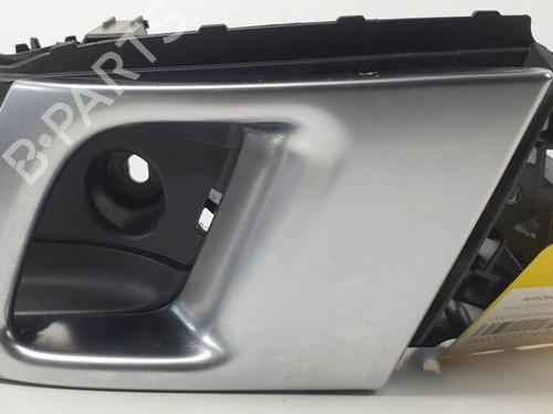 Used Front right interior door handle Front right interior door handle LAND ROVER RANGE ROVER VELAR (L560) 2.0 D180 TD4 4x4 (180 hp) 25144339 25144339