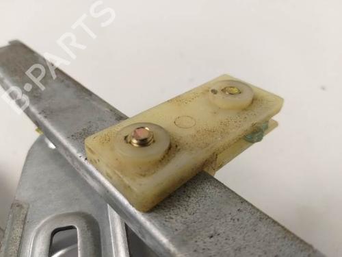 Rear left window mechanism HYUNDAI TRAJET (FO) 2.0 CRDi | BP6844398C24 