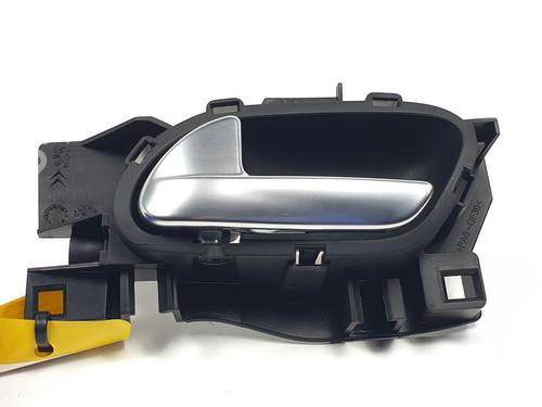 Used Rear left interior door handle Rear left interior door handle CITROËN C3 II (SC_) 1.2 VTi 82 (82 hp) 25000084 25000084