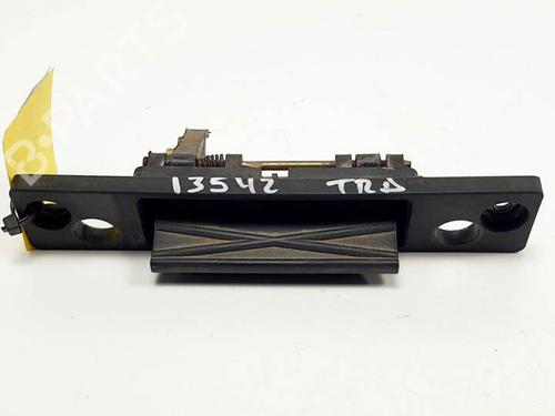 Used Tailgate handle KIA CARENS II MPV (FJ) 2.0 CRDi (113 hp) 16326237
