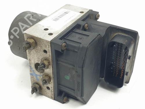 Used ABS pump FORD MONDEO III Saloon (B4Y) 2.0 16V (146 hp) 13647001