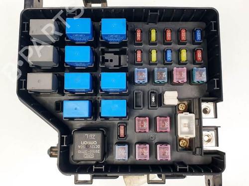 Used Fuse box HYUNDAI SANTA FÉ I (SM) 2.4 16V 4x4 (146 hp) 17165297