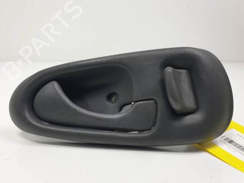 Used Rear right interior door handle Rear right interior door handle MITSUBISHI L200 (K7_T, K6_T, K5_T) 2.8 D (K67T) (97 hp) 11184302 11184302
