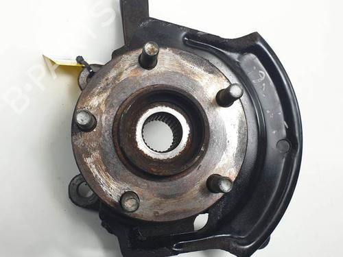 Used Left front steering knuckle NISSAN X-TRAIL I (T30) 2.0 (150 hp) 25116705