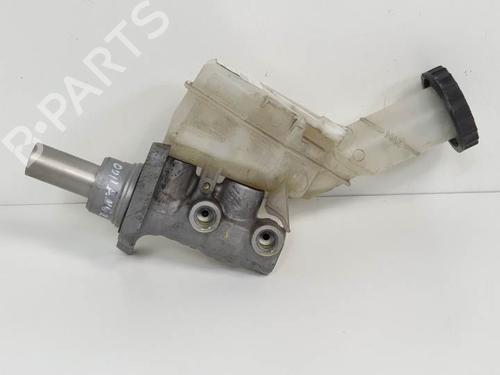 Used Brake master cylinder MITSUBISHI OUTLANDER II (CW_W) 2.2 DI-D 4WD (156 hp) 12355476