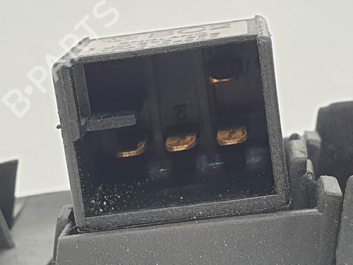 Front left interior door handle VW PASSAT B5.5 Variant (3B6) 1.9 TDI | BP6882218I13 - Image 2
