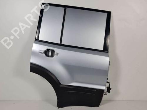 Used Right rear door MITSUBISHI PAJERO III (V7_W, V6_W) 3.2 Di-D (V68W) (160 hp) 8143114
