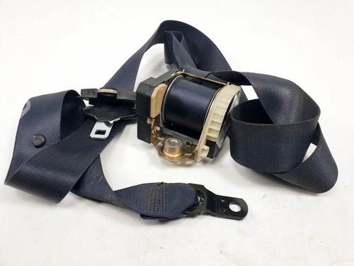 Used Front left seatbelt Front left seatbelt LAND ROVER RANGE ROVER III (L322) 3.0 D 4x4 (177 hp) 13547436 13547436