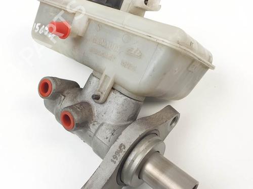 Used Brake master cylinder Brake master cylinder RENAULT LAGUNA II (BG0/1_) 2.0 16V (BG1Y) (204 hp) 25138962 25138962
