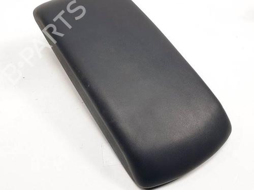 Used Armrest / Center console Armrest / Center console CITROËN C4 III (BA_, BB_, BC_) 1.2 PureTech 130 (BAHNSA, BAHNSB) (130 hp) 16840948 16840948