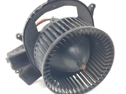Used Heater blower motor Heater blower motor MERCEDES-BENZ M-CLASS (W166) ML 350 BlueTEC 4-matic (166.024, 166.023) (258 hp) 40176907 40176907
