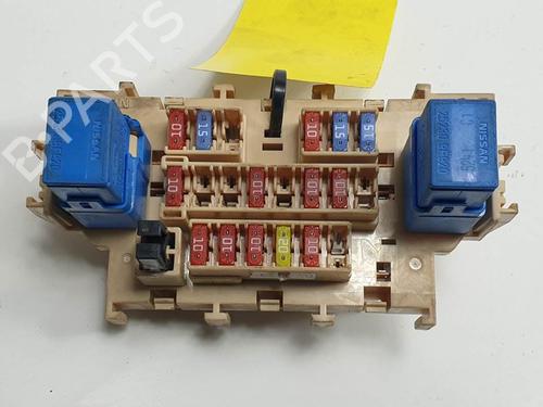 Used Fuse box Fuse box 11759310 11759310
