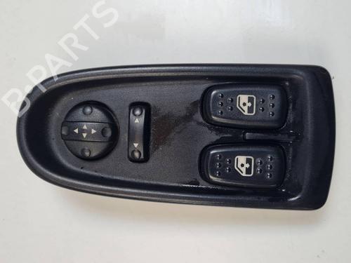 Used Right front window switch Right front window switch IVECO DAILY IV Van 35C15 V, 35C15 V/P (146 hp) 34712485 34712485