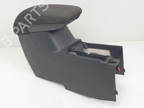 Armlæn MITSUBISHI OUTLANDER I (CU_W) 2.0 4WD (CU2W) (136 hp) 13731688