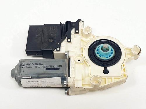 Used Left rear window motor Left rear window motor VW GOLF V Variant (1K5) 2.0 TDI 16V (140 hp) 16132791 16132791