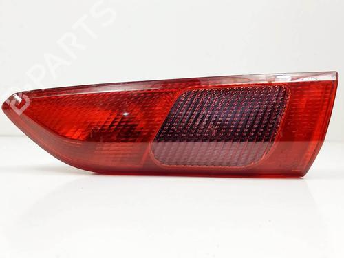 Used Right tailgate light Right tailgate light 16643864 16643864
