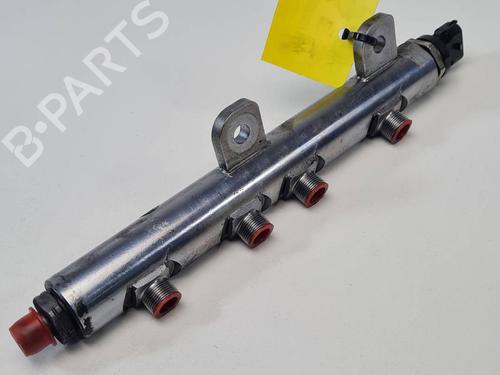 Used Injection rail Injection rail 38083381 38083381