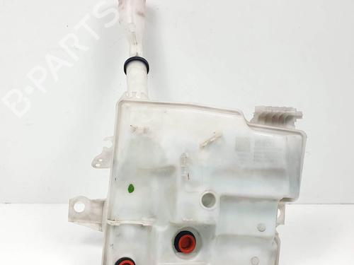 windscreen-washer-tank-ford-focus-iii-2010-2011-2012-2013-2014-2015-2016-2017-2018-2019-2020-25258160 main image
