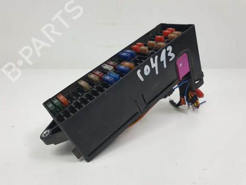 Fuse box VW TOURAN (1T1, 1T2) 2.0 FSI | BP10743645E1 