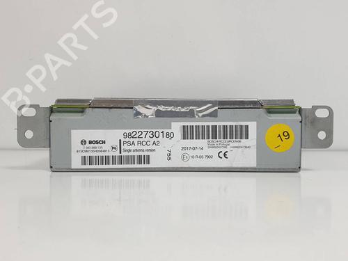 Used Radio Radio PEUGEOT 208 I (CA_, CC_) 1.2 PureTech 82 (82 hp) 39089877 39089877
