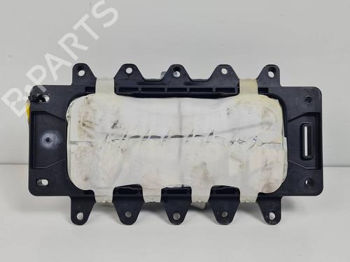 Used Passenger airbag Passenger airbag MERCEDES-BENZ GLA (H247) GLA 200 d (247.712) (150 hp) 40175997 40175997