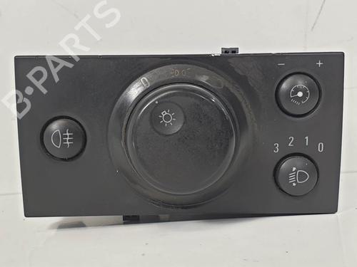 Used Headlight switch Headlight switch OPEL MERIVA A MPV (X03) 1.7 CDTI (E75) (100 hp) 6992387 6992387