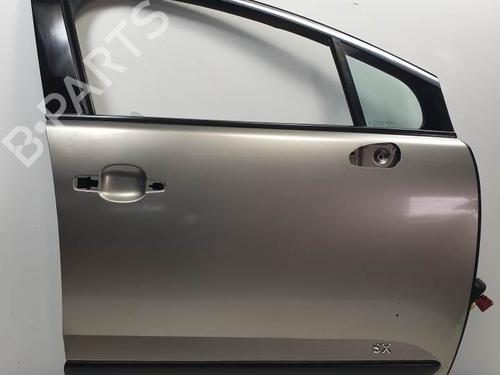Used Right front door PEUGEOT 3008 I MPV (0U_) 1.6 HDi (109 hp) 28388576