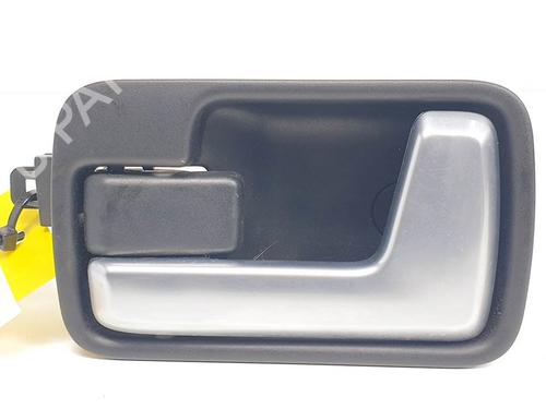 Used Rear left interior door handle Rear left interior door handle LAND ROVER DISCOVERY III (L319) 2.7 TD 4x4 (190 hp) 16579336 16579336