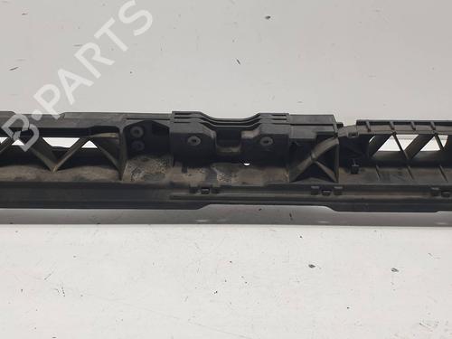 Used Front bumper reinforcement Front bumper reinforcement 31240659 31240659