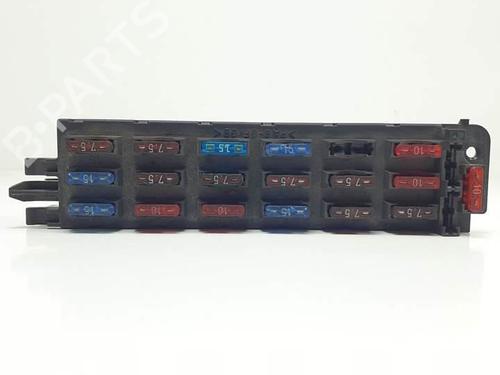 Used Fuse box Fuse box 18432185 18432185