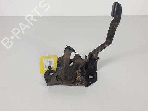 Used Hood lock CHRYSLER VOYAGER IV (RG, RS) 2.8 CRD (150 hp) 13044728