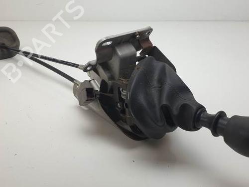 Gear lever OPEL VIVARO A Van (X83) 2.0 CDTI (F7) 4913921