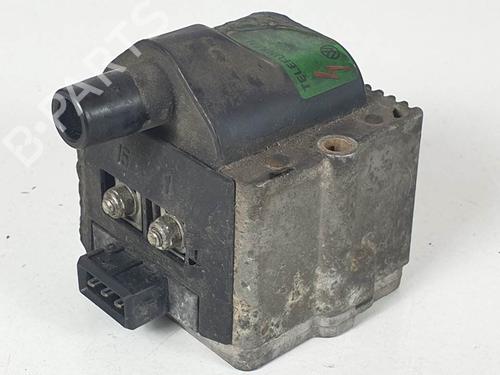 Used Ignition coil Ignition coil VW GOLF III (1H1) 1.6 (75 hp) 15218587 15218587