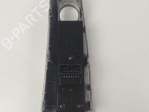 Left front window switch KIA SPORTAGE II (JE_, KM_) 2.0 CRDi | BP25138776I27 
