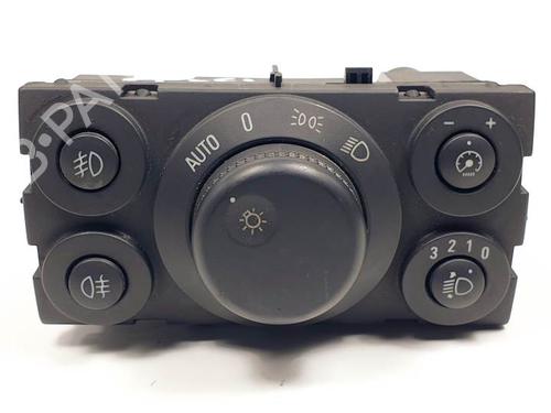 Used Headlight switch OPEL ASTRA H (A04) 1.7 CDTI (L48) (100 hp) 25116903