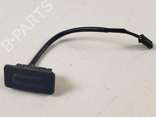Used Tailgate handle Tailgate handle 18872469 18872469