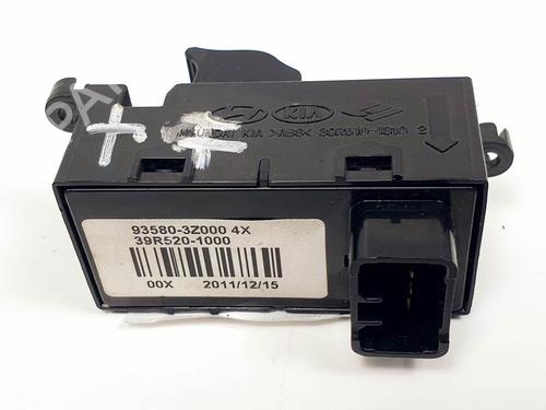 Left rear window switch HYUNDAI i40 I (VF) 1.7 CRDi | BP25116601I29 - Image 2