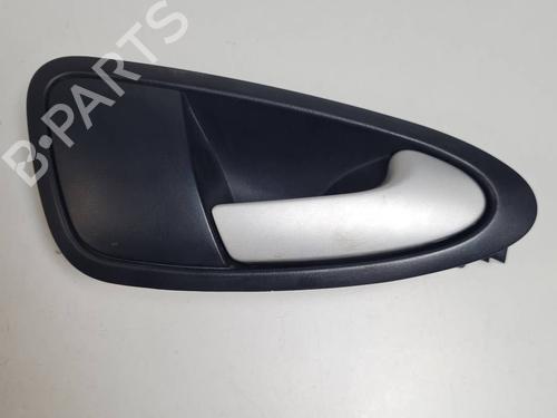 Used Front right interior door handle Front right interior door handle 37168692 37168692