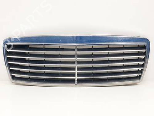 Used Grille MERCEDES-BENZ E-CLASS (W210) E 220 CDI (210.006) (125 hp) 30763039