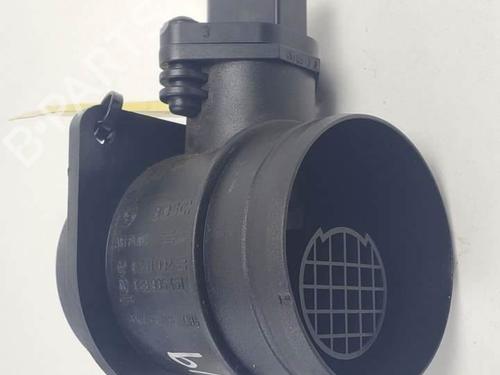 Used Mass air flow sensor Mass air flow sensor VW POLO IV (9N_, 9A_) 1.4 TDI (70 hp) 20142860 20142860