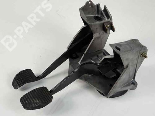 break-pedal-peugeot-607-9d-9u-22-hdi-9635499680-9648494780-vert9640735080-2000-8764111 main image