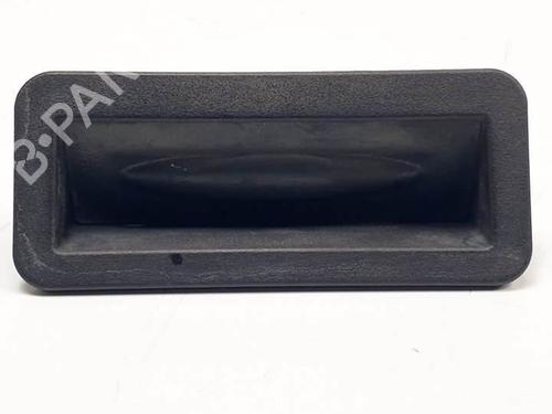 Used Tailgate handle Tailgate handle 18946657 18946657