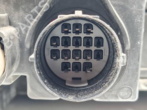 Left headlight LAND ROVER RANGE ROVER SPORT I (L320) 3.0 D 4x4 | BP29265638C28 