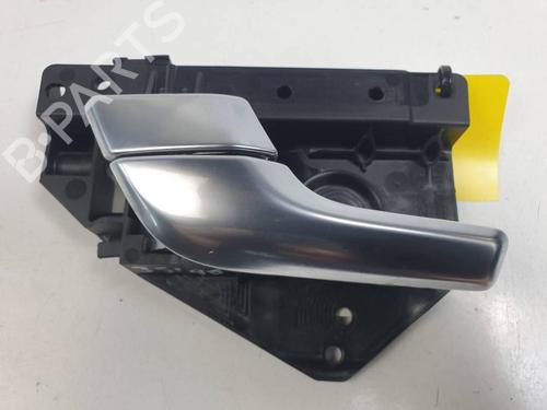 Used Rear left interior door handle Rear left interior door handle LAND ROVER RANGE ROVER EVOQUE (L538) 2.2 D 4x4 (190 hp) 39916563 39916563