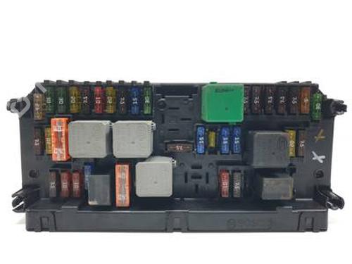 Used Fuse box MERCEDES-BENZ C-CLASS (W204) C 200 CDI (204.001) (136 hp) 30504026