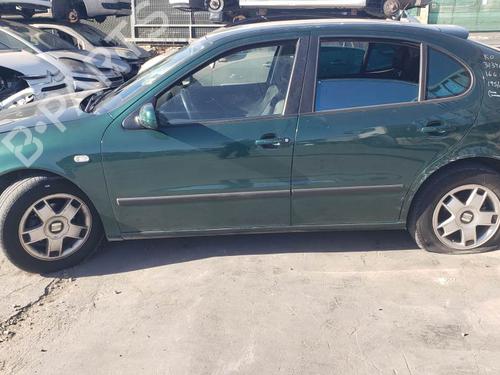 Left front fog light SEAT LEON (1M1) 1.6 16 V | BP29172613C30  - Image 12