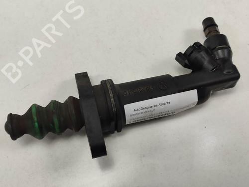 Used Clutch slave cylinder VW GOLF IV (1J1) 1.9 TDI (101 hp) 13954601
